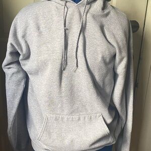 Light gray cotton gildan goodie size small